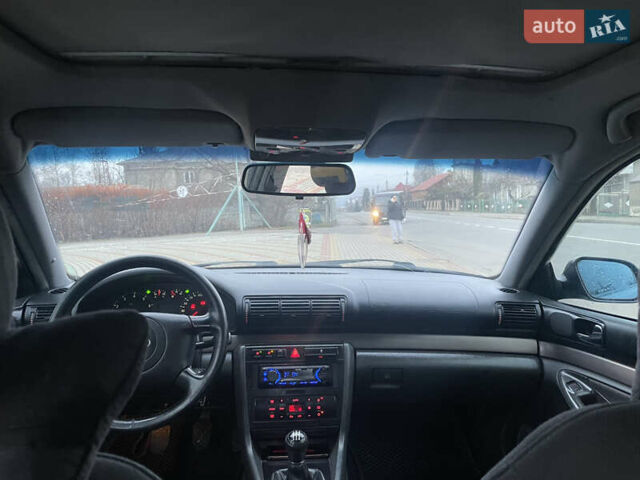 Чорний Ауді А4, об'ємом двигуна 1.6 л та пробігом 378 тис. км за 3200 $, фото 11 на Automoto.ua