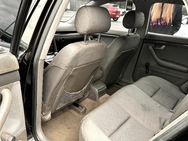 Черный Ауди А4, объемом двигателя 1.9 л и пробегом 360 тыс. км за 4500 $, фото 6 на Automoto.ua