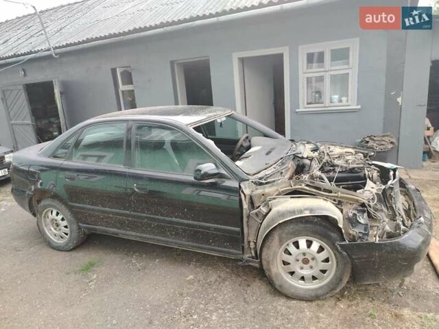 Чорний Ауді А4, об'ємом двигуна 1.6 л та пробігом 280 тис. км за 1500 $, фото 4 на Automoto.ua