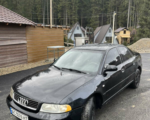 Чорний Ауді А4, об'ємом двигуна 1.8 л та пробігом 362 тис. км за 3750 $, фото 2 на Automoto.ua