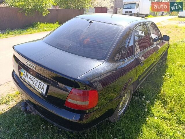 Чорний Ауді А4, об'ємом двигуна 1.8 л та пробігом 246 тис. км за 3400 $, фото 8 на Automoto.ua