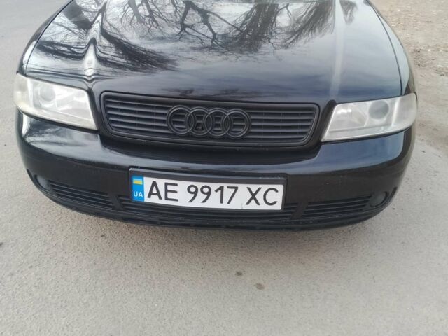 Черный Ауди А4, объемом двигателя 1.78 л и пробегом 310 тыс. км за 3500 $, фото 4 на Automoto.ua