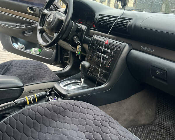 Чорний Ауді А4, об'ємом двигуна 1.8 л та пробігом 362 тис. км за 3750 $, фото 5 на Automoto.ua