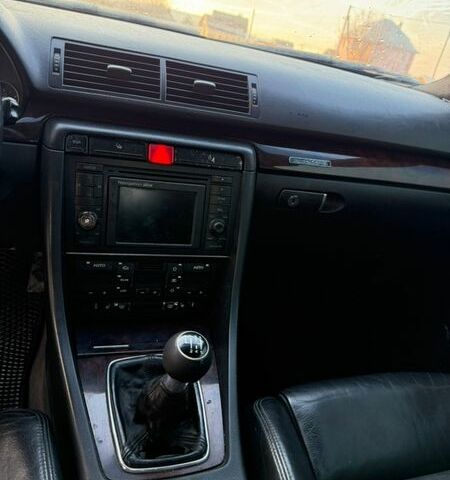 Черный Ауди А4, объемом двигателя 2.5 л и пробегом 250 тыс. км за 2750 $, фото 7 на Automoto.ua