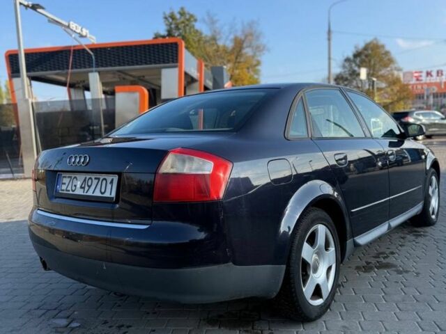 Ауді А4 2001 у Харкові на Automoto.ua Чорний Ауді А4, об'ємом двигуна 0 л та пробігом 200 тис. км за 2750 $, фото 2 на Automoto.ua