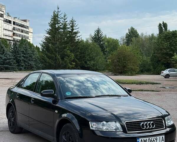 Чорний Ауді А4, об'ємом двигуна 1.6 л та пробігом 243 тис. км за 5100 $, фото 1 на Automoto.ua