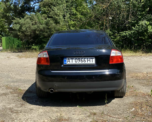 Черный Ауди А4, объемом двигателя 2 л и пробегом 315 тыс. км за 4999 $, фото 6 на Automoto.ua
