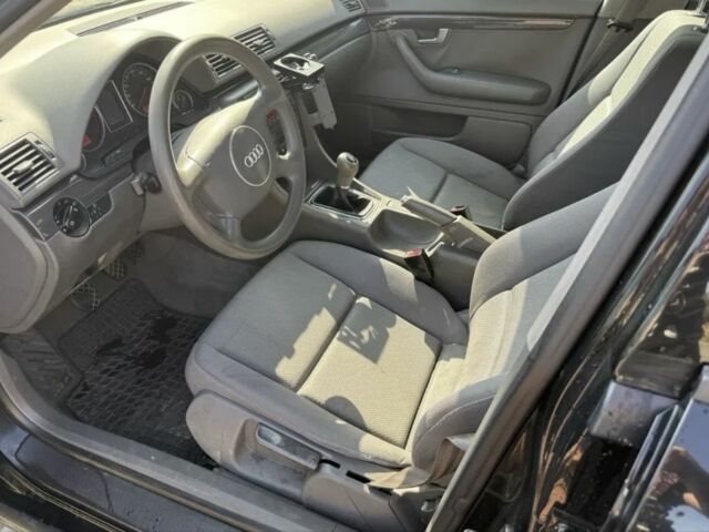 Чорний Ауді А4, об'ємом двигуна 1.9 л та пробігом 250 тис. км за 2400 $, фото 3 на Automoto.ua