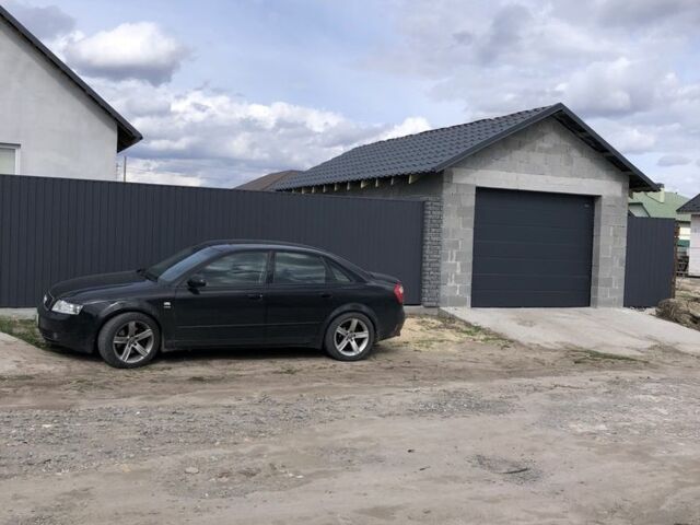 Черный Ауди А4, объемом двигателя 2.5 л и пробегом 329 тыс. км за 4100 $, фото 3 на Automoto.ua