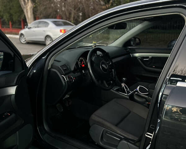 Черный Ауди А4, объемом двигателя 1.9 л и пробегом 380 тыс. км за 5600 $, фото 5 на Automoto.ua