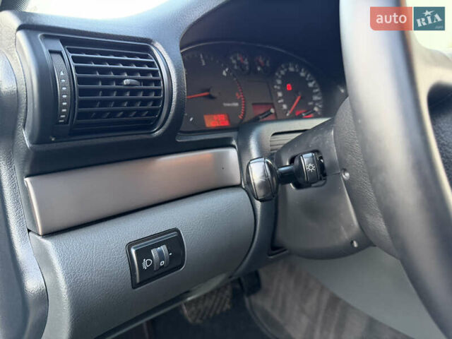 Черный Ауди А4, объемом двигателя 0 л и пробегом 205 тыс. км за 5450 $, фото 38 на Automoto.ua