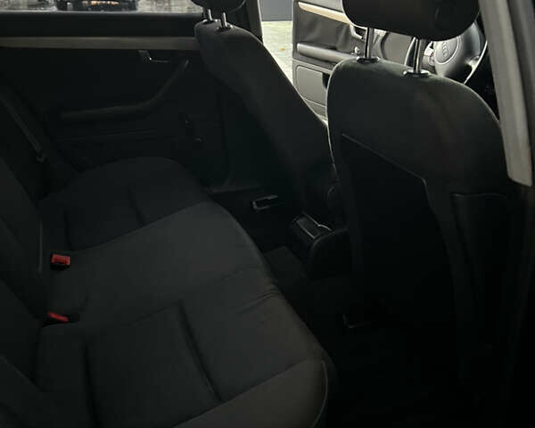 Черный Ауди А4, объемом двигателя 1.9 л и пробегом 380 тыс. км за 5600 $, фото 7 на Automoto.ua