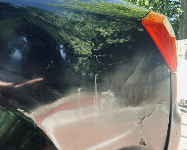 Черный Ауди А4, объемом двигателя 1.98 л и пробегом 397 тыс. км за 3999 $, фото 4 на Automoto.ua