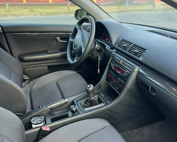 Черный Ауди А4, объемом двигателя 1.6 л и пробегом 215 тыс. км за 5600 $, фото 12 на Automoto.ua