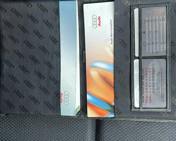 Черный Ауди А4, объемом двигателя 1.6 л и пробегом 215 тыс. км за 5600 $, фото 6 на Automoto.ua