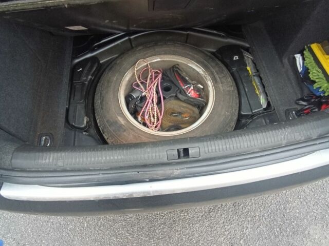 Чорний Ауді А4, об'ємом двигуна 2 л та пробігом 262 тис. км за 6500 $, фото 8 на Automoto.ua