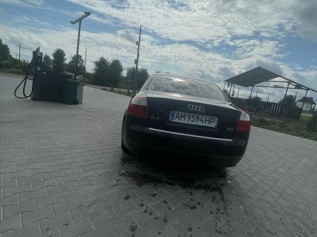 Черный Ауди А4, объемом двигателя 2 л и пробегом 341 тыс. км за 5000 $, фото 3 на Automoto.ua