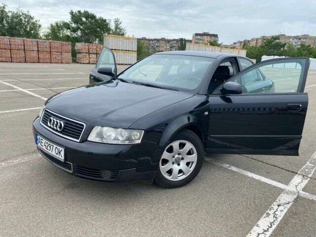 Черный Ауди А4, объемом двигателя 2 л и пробегом 365 тыс. км за 5600 $, фото 1 на Automoto.ua