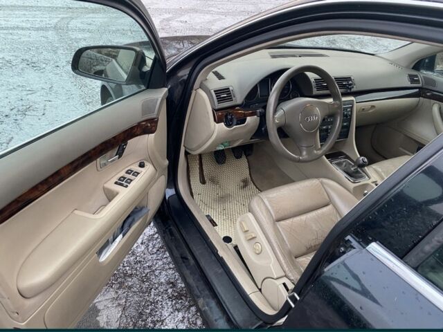 Черный Ауди А4, объемом двигателя 1.9 л и пробегом 319 тыс. км за 2700 $, фото 1 на Automoto.ua