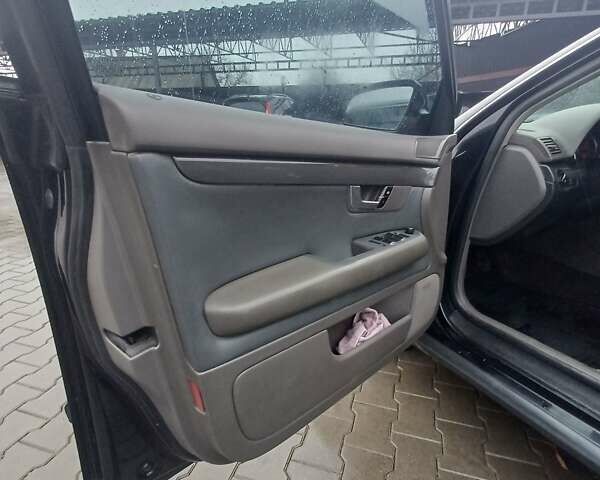 Черный Ауди А4, объемом двигателя 2 л и пробегом 291 тыс. км за 4700 $, фото 14 на Automoto.ua