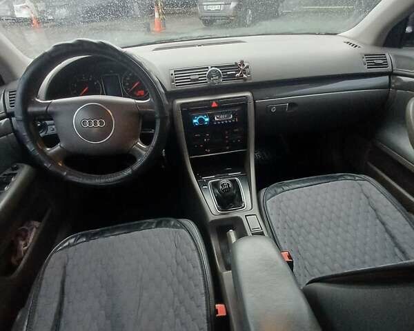 Черный Ауди А4, объемом двигателя 2 л и пробегом 291 тыс. км за 4700 $, фото 13 на Automoto.ua