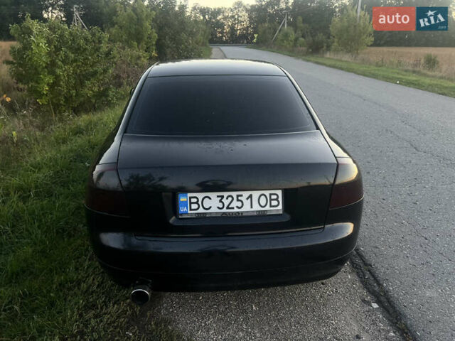 Черный Ауди А4, объемом двигателя 1.98 л и пробегом 285 тыс. км за 4500 $, фото 8 на Automoto.ua