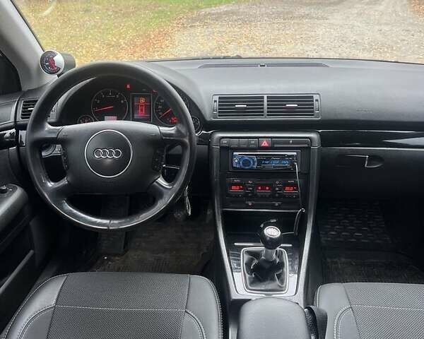 Чорний Ауді А4, об'ємом двигуна 1.8 л та пробігом 212 тис. км за 4700 $, фото 7 на Automoto.ua