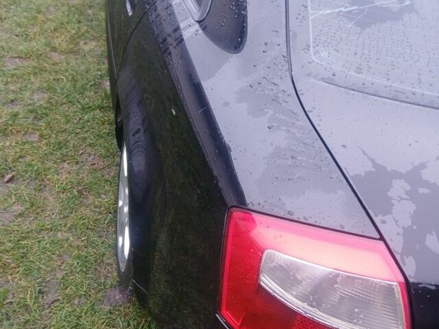 Чорний Ауді А4, об'ємом двигуна 1.9 л та пробігом 360 тис. км за 1999 $, фото 6 на Automoto.ua