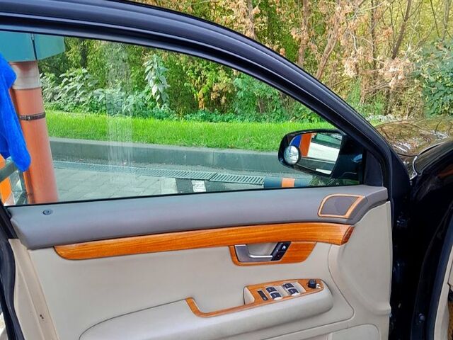 Черный Ауди А4, объемом двигателя 1.8 л и пробегом 351 тыс. км за 5150 $, фото 5 на Automoto.ua