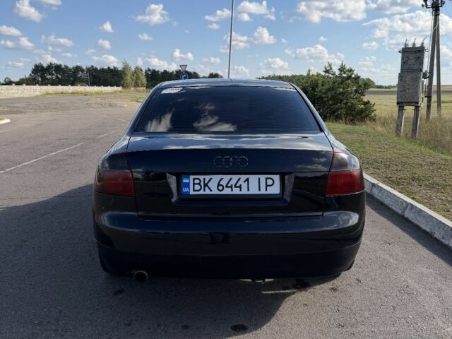Чорний Ауді А4, об'ємом двигуна 2 л та пробігом 420 тис. км за 3657 $, фото 1 на Automoto.ua