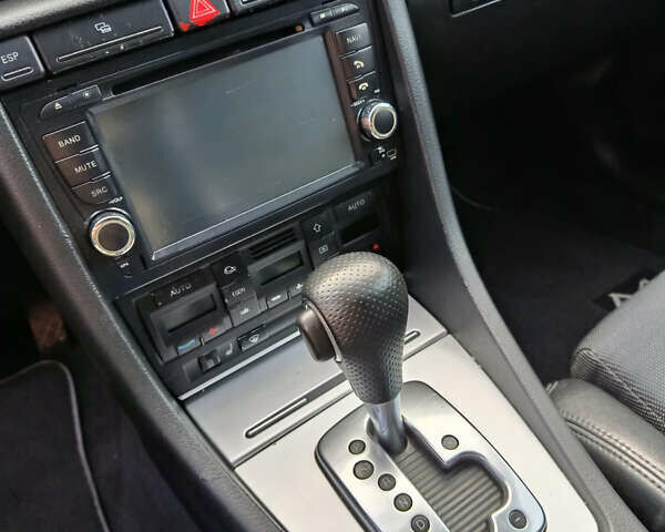 Чорний Ауді А4, об'ємом двигуна 1.78 л та пробігом 228 тис. км за 6150 $, фото 15 на Automoto.ua