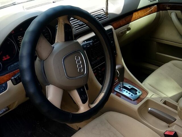 Чорний Ауді А4, об'ємом двигуна 1.8 л та пробігом 345 тис. км за 6000 $, фото 4 на Automoto.ua