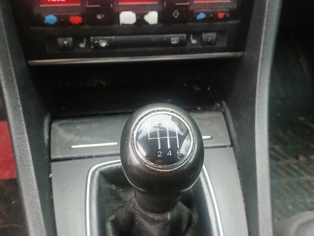 Чорний Ауді А4, об'ємом двигуна 1.9 л та пробігом 360 тис. км за 1999 $, фото 21 на Automoto.ua