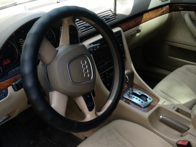 Черный Ауди А4, объемом двигателя 1.8 л и пробегом 200 тыс. км за 6000 $, фото 2 на Automoto.ua