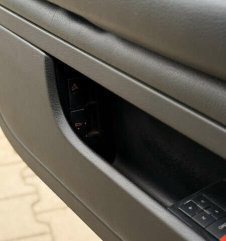 Чорний Ауді А4, об'ємом двигуна 3 л та пробігом 237 тис. км за 5000 $, фото 39 на Automoto.ua