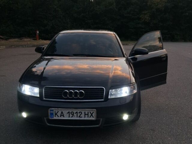 Черный Ауди А4, объемом двигателя 2.5 л и пробегом 365 тыс. км за 4900 $, фото 12 на Automoto.ua