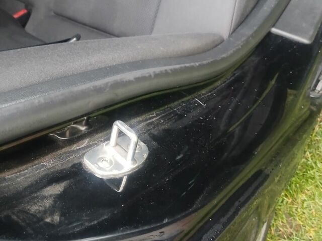 Чорний Ауді А4, об'ємом двигуна 1.9 л та пробігом 360 тис. км за 1999 $, фото 11 на Automoto.ua