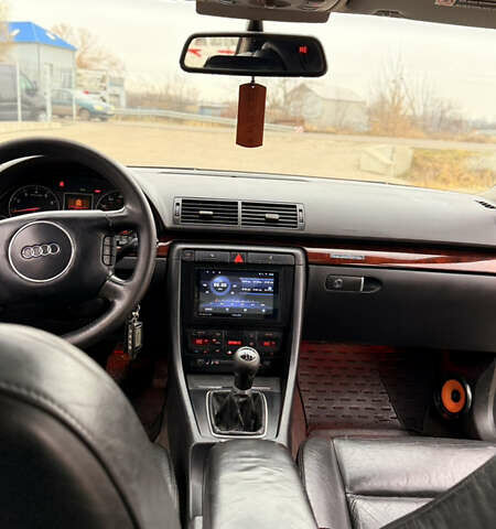 Чорний Ауді А4, об'ємом двигуна 3 л та пробігом 237 тис. км за 5000 $, фото 29 на Automoto.ua