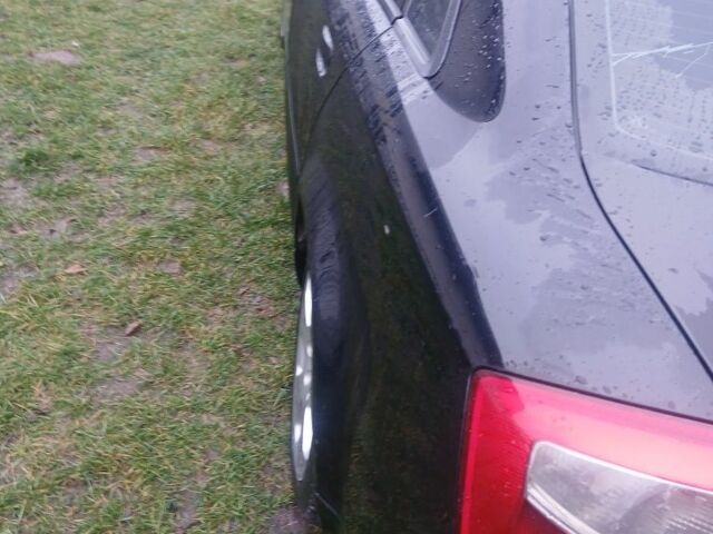 Чорний Ауді А4, об'ємом двигуна 1.9 л та пробігом 360 тис. км за 1999 $, фото 4 на Automoto.ua