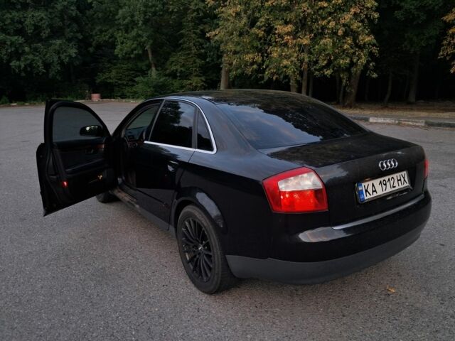 Черный Ауди А4, объемом двигателя 2.5 л и пробегом 365 тыс. км за 4900 $, фото 13 на Automoto.ua