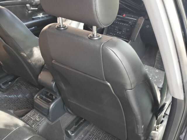 Черный Ауди А4, объемом двигателя 2.5 л и пробегом 260 тыс. км за 1300 $, фото 7 на Automoto.ua