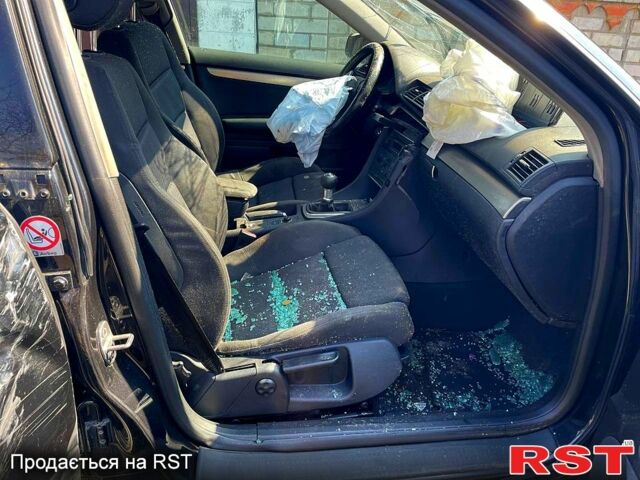 Черный Ауди А4, объемом двигателя 1.9 л и пробегом 290 тыс. км за 2000 $, фото 3 на Automoto.ua