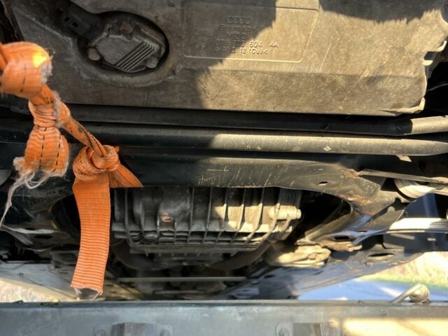 Черный Ауди А4, объемом двигателя 2.4 л и пробегом 250 тыс. км за 1450 $, фото 23 на Automoto.ua