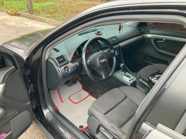 Черный Ауди А4, объемом двигателя 2 л и пробегом 216 тыс. км за 4500 $, фото 8 на Automoto.ua