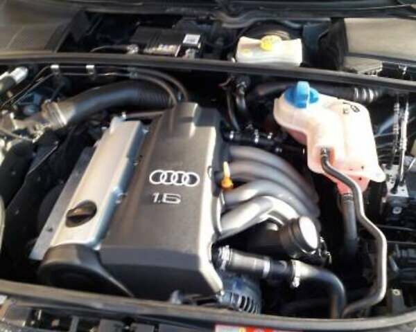 Черный Ауди А4, объемом двигателя 1.6 л и пробегом 213 тыс. км за 5000 $, фото 9 на Automoto.ua