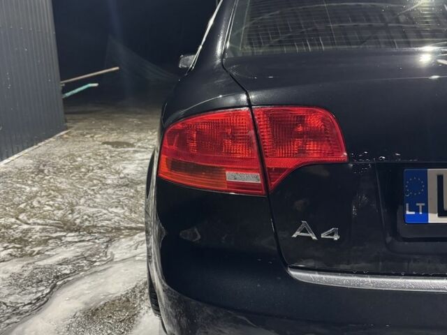 Черный Ауди А4, объемом двигателя 3 л и пробегом 392 тыс. км за 4000 $, фото 7 на Automoto.ua