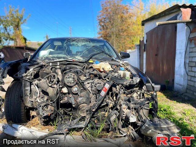 Черный Ауди А4, объемом двигателя 1.9 л и пробегом 290 тыс. км за 2000 $, фото 6 на Automoto.ua