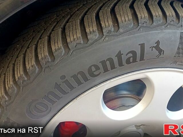 Чорний Ауді А4, об'ємом двигуна 1.8 л та пробігом 250 тис. км за 5700 $, фото 10 на Automoto.ua