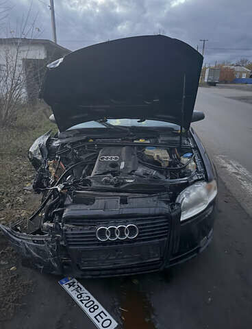 Чорний Ауді А4, об'ємом двигуна 1.78 л та пробігом 333 тис. км за 4000 $, фото 4 на Automoto.ua
