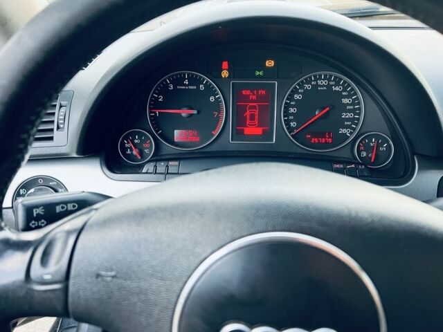 Черный Ауди А4, объемом двигателя 2.4 л и пробегом 250 тыс. км за 1450 $, фото 20 на Automoto.ua